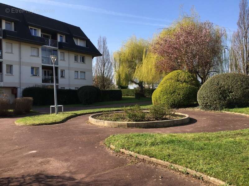 À vendre Cabourg – Studio avec espace nuit cabine, terrasse et loggia à 800 m de la plage - photo 26