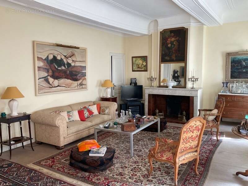 Appartement à vendre 3 pièces MARSEILLE 1er dernier étage d’un immeuble bourgeois - photo 9
