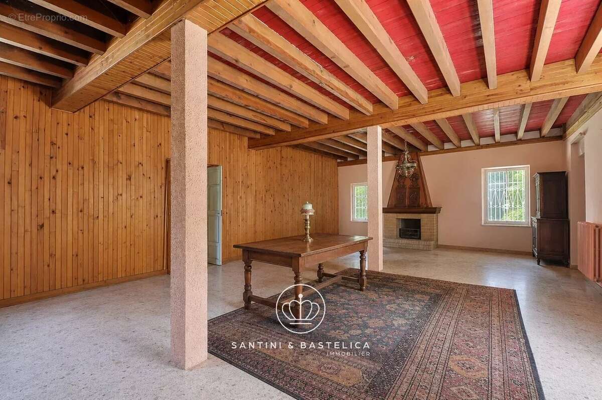 Maison à rénover 160 m² à Sari-d'Orcino - photo 10