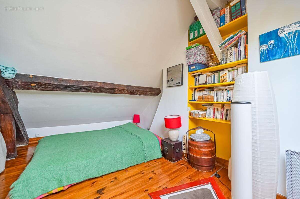 Appartement à PARIS-19E