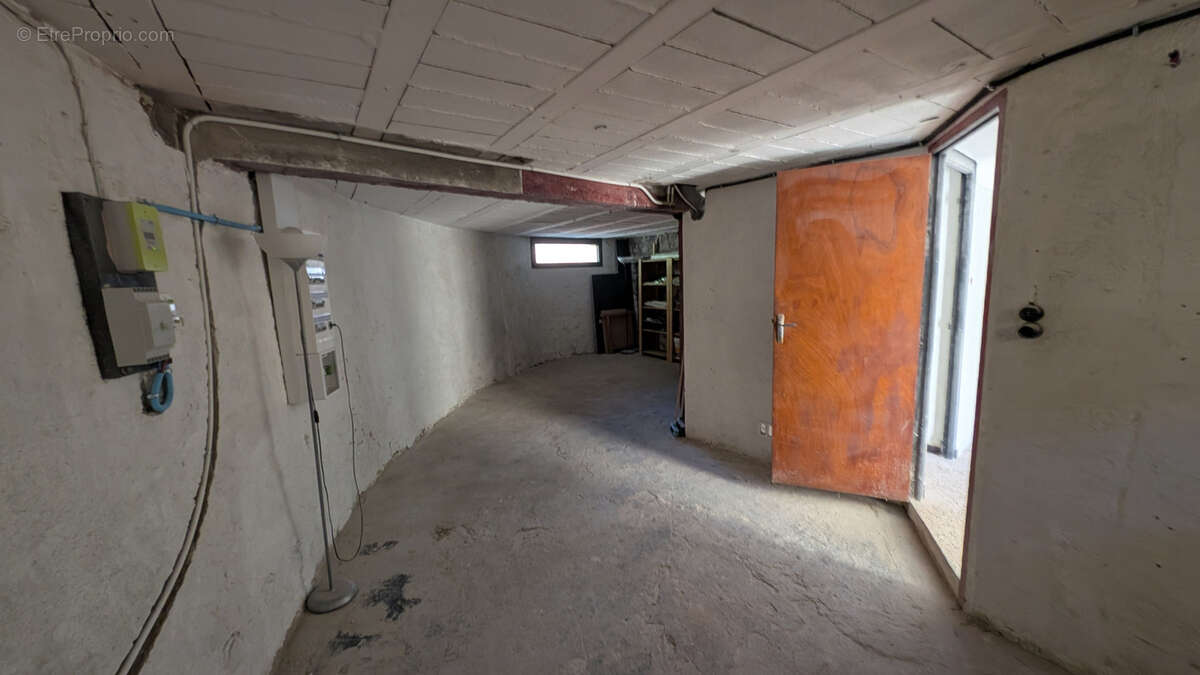 Maison à LAROQUE-DES-ALBERES