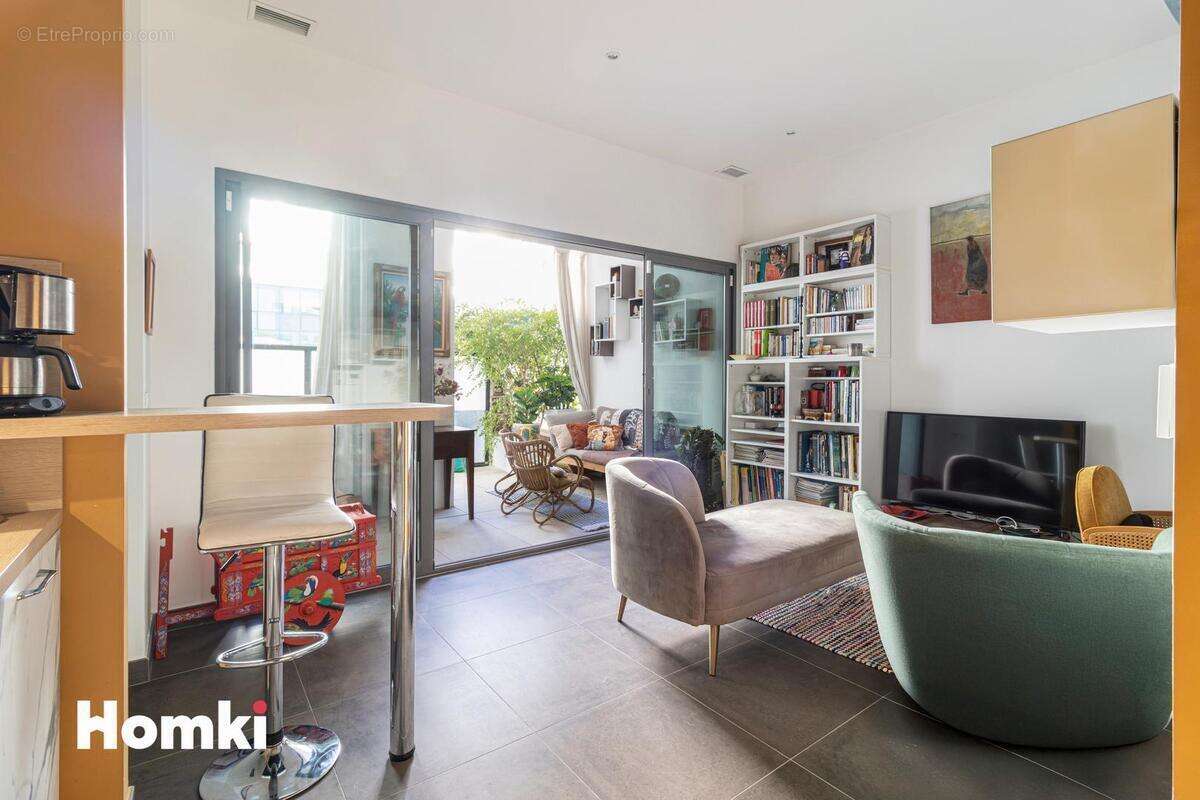 Appartement à MARSEILLE-2E