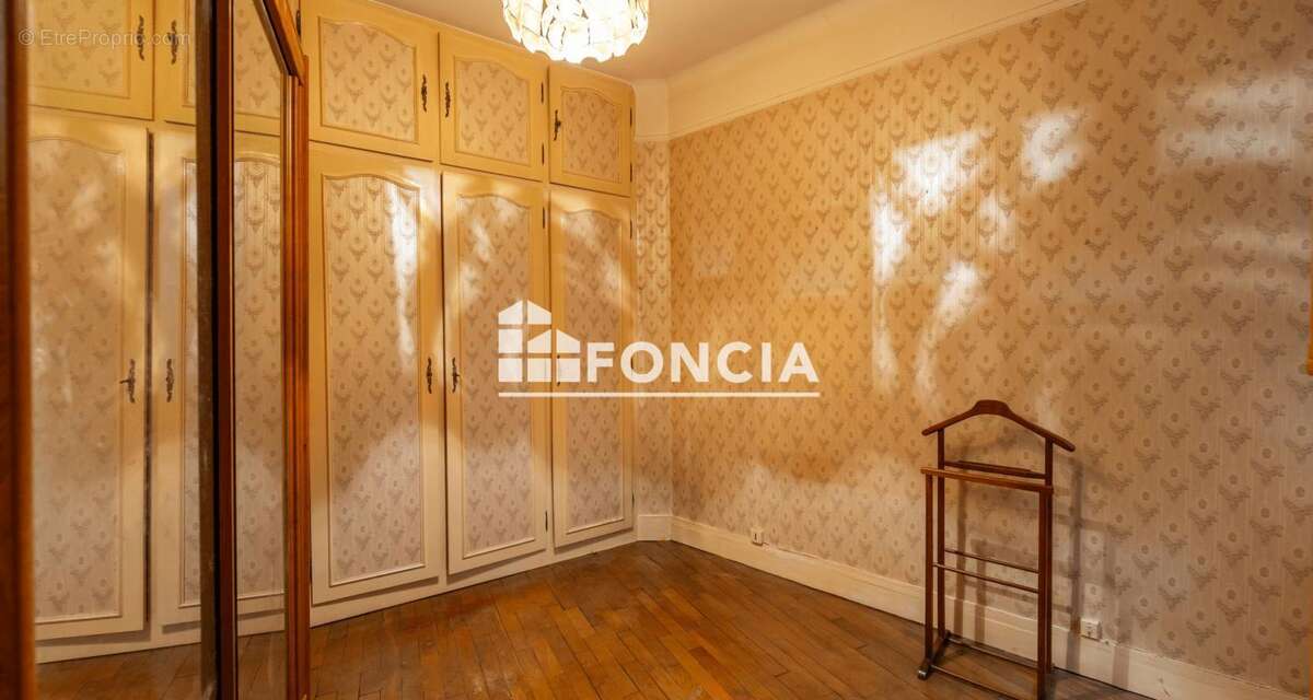 Appartement à MONTROUGE