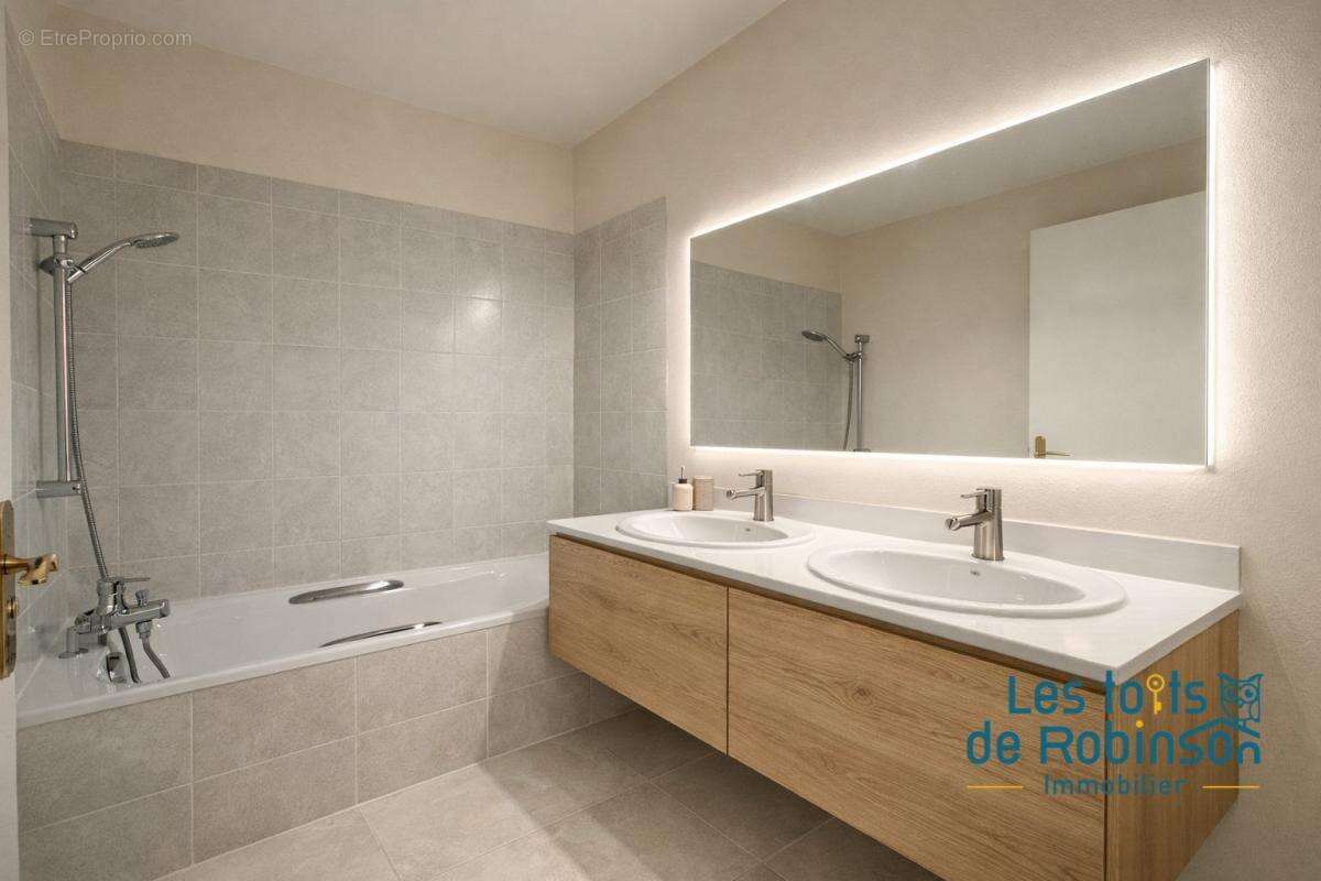 Appartement à LE PLESSIS-ROBINSON