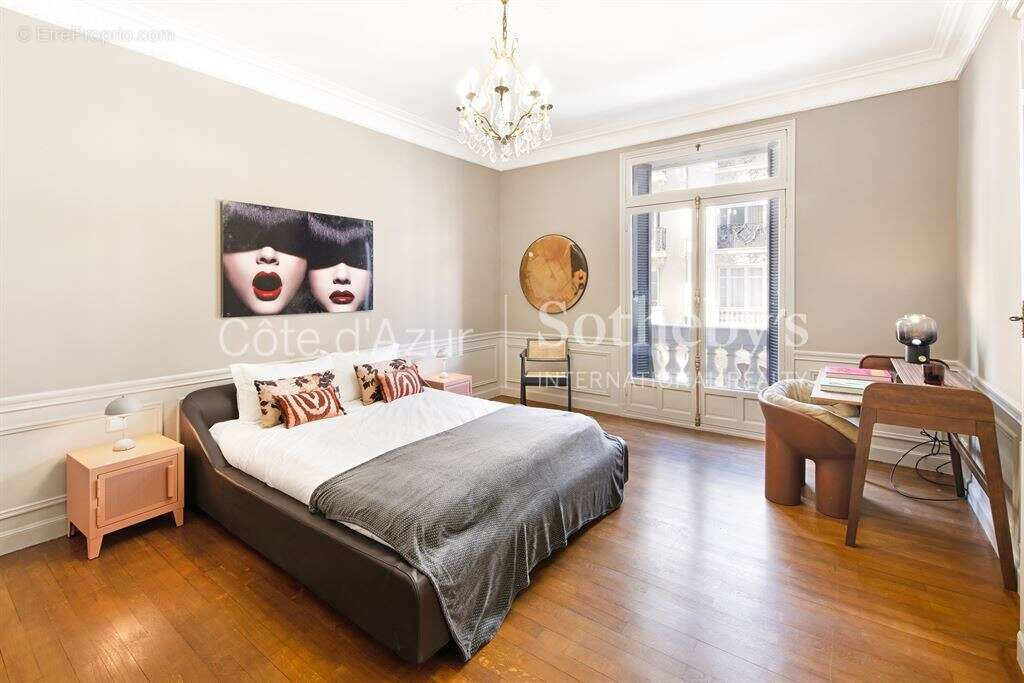 Nice Carré d’Or - Appartement rénové 64 m² dans l’Hôtel Negresco - photo 4