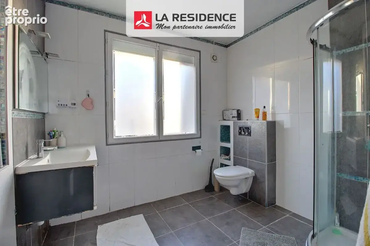 Maison 11 pièces 210 m² à vendre à Saint-Etienne-Du-Rouvray (76800) - photo 9