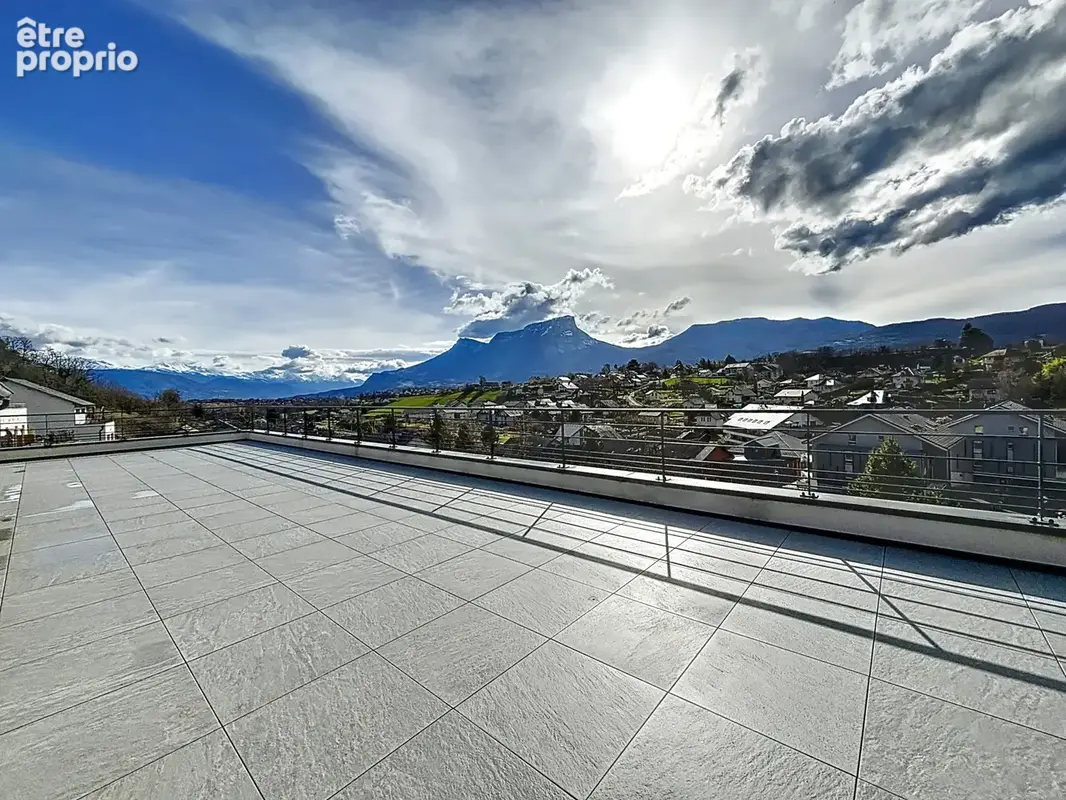 St Jeoire Prieuré - T4 de standing de 135m2 - Toiture terrasse de 170m2 en attique - garage - parking - photo 3