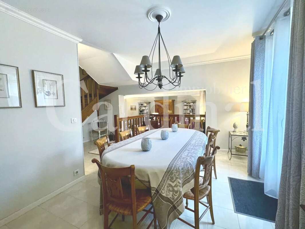 Maison à NOISY-LE-ROI