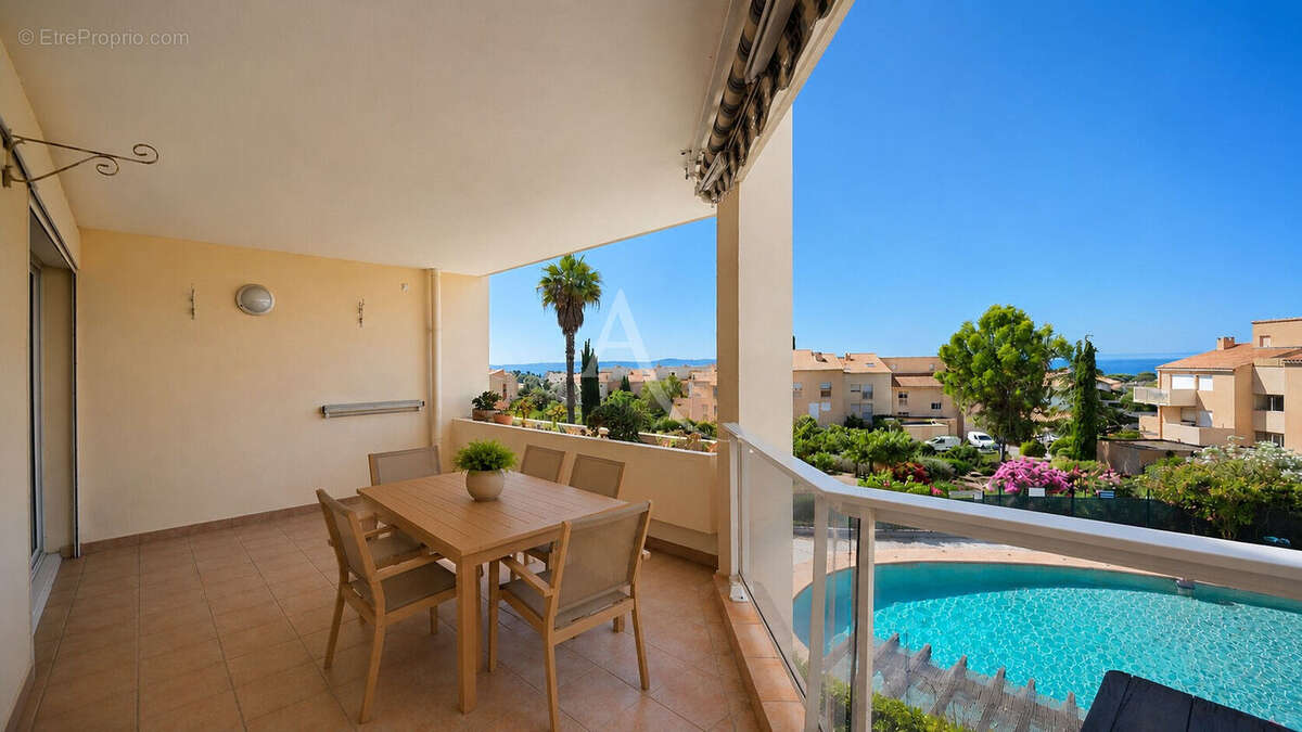 T4 Carqueiranne magnifique vue mer résidence sécurisée avec piscine - photo 9