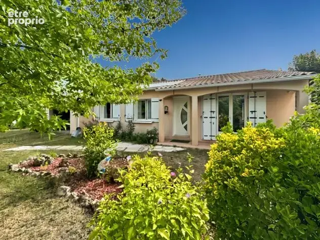 Maison à SAINT-LEON-SUR-L'ISLE