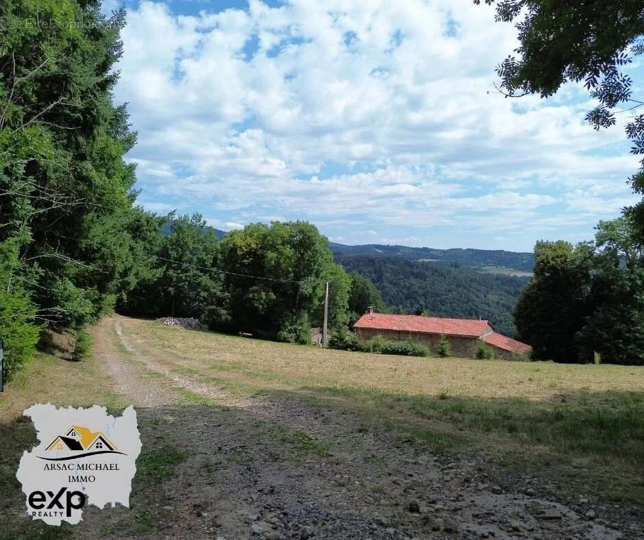 Maison à VERNET-LA-VARENNE