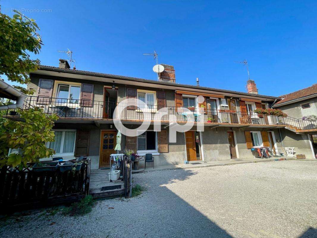 Appartement à FROGES