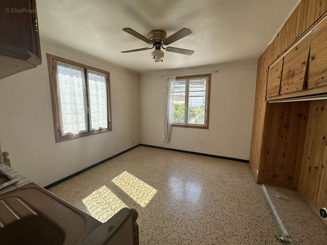 Maison à SAINT-LAURENT-DU-VAR