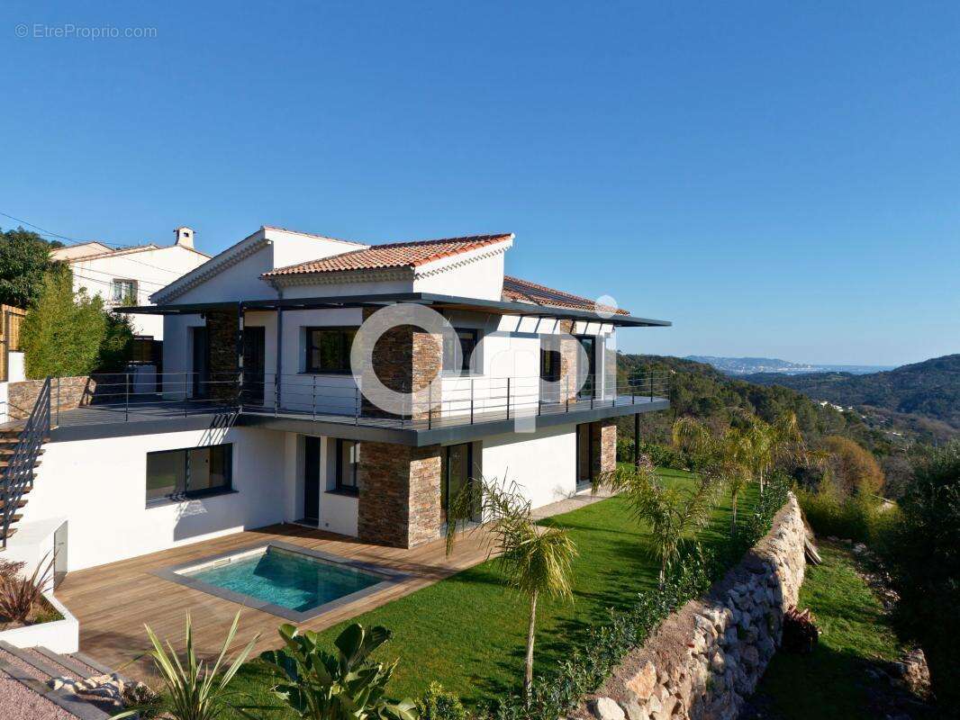 Maison à LES ADRETS-DE-L'ESTEREL