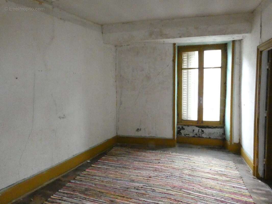 Maison à CHENERAILLES