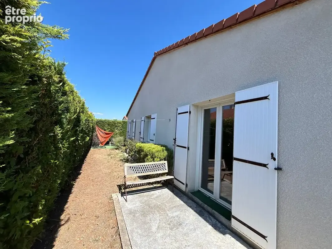 Maison de plain-pied sur MUR-SUR-ALLIER - photo 9
