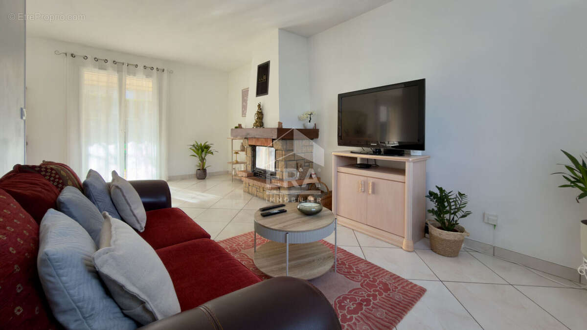 Maison à VIRY-CHATILLON