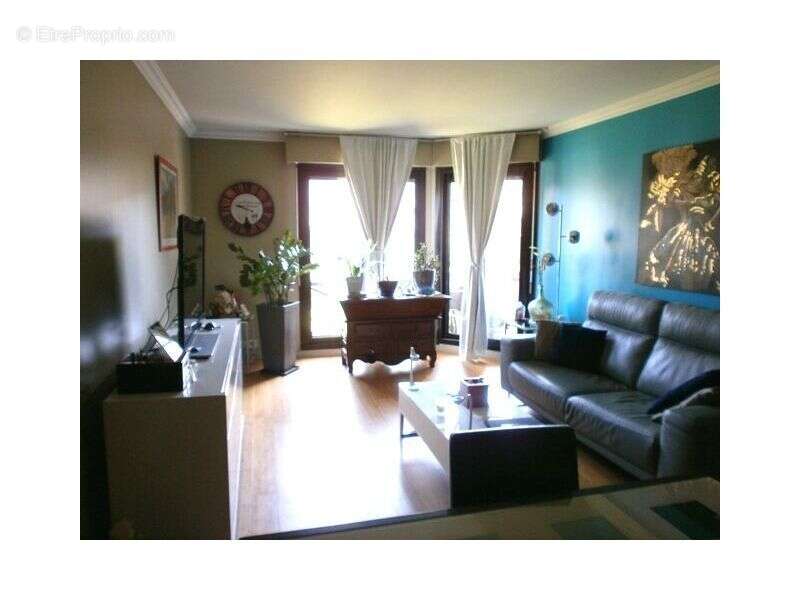 Appartement à LE PERREUX-SUR-MARNE