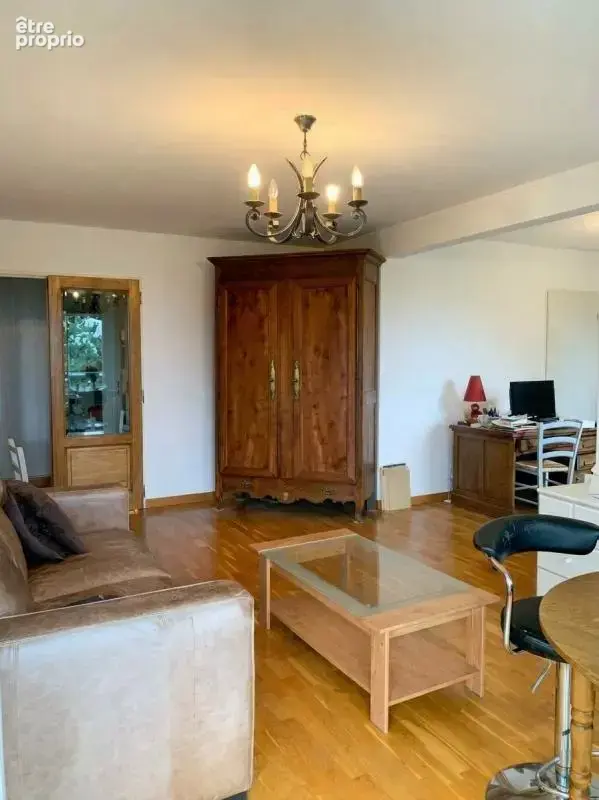  Appartement T4 lumineux de 95 m² avec balcon sur parc, box & 2 parkings – Proche Orléans Centre  - photo 3