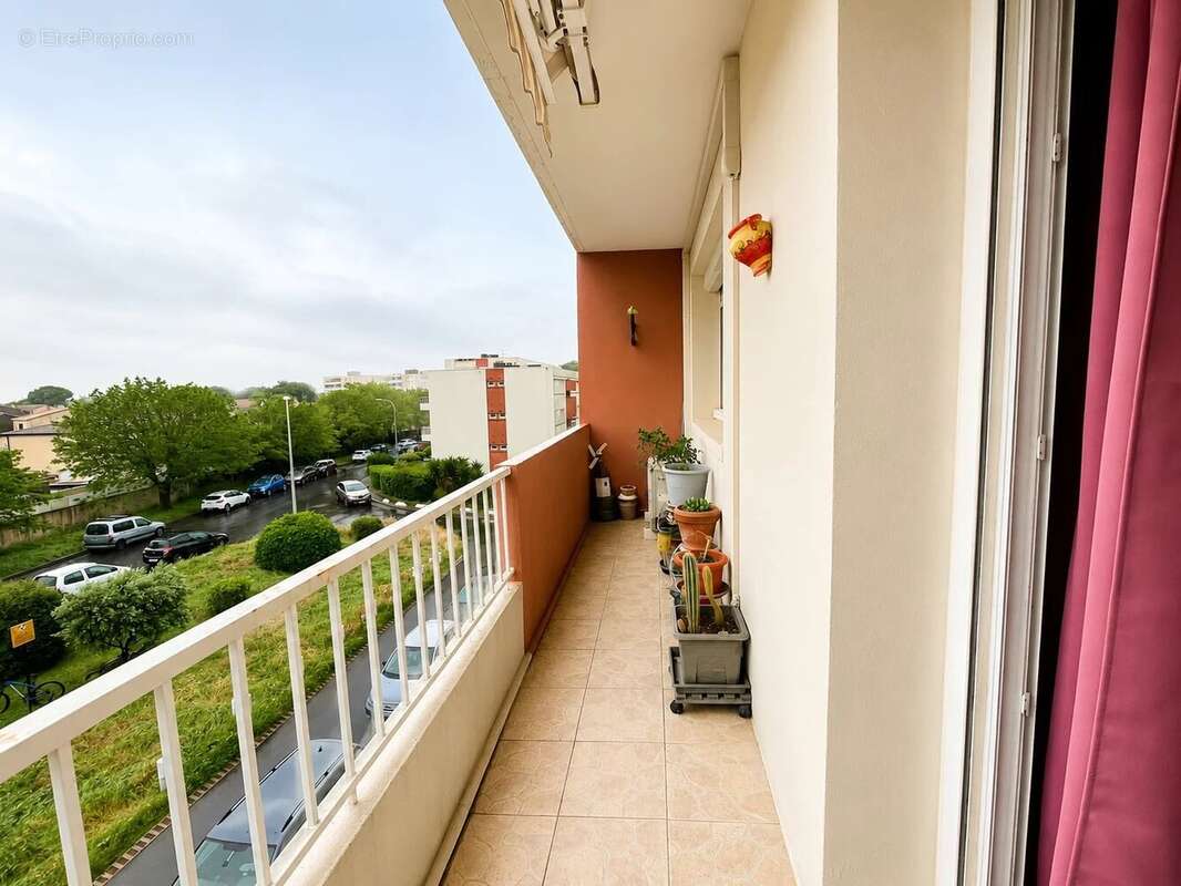 Appartement à LUNEL