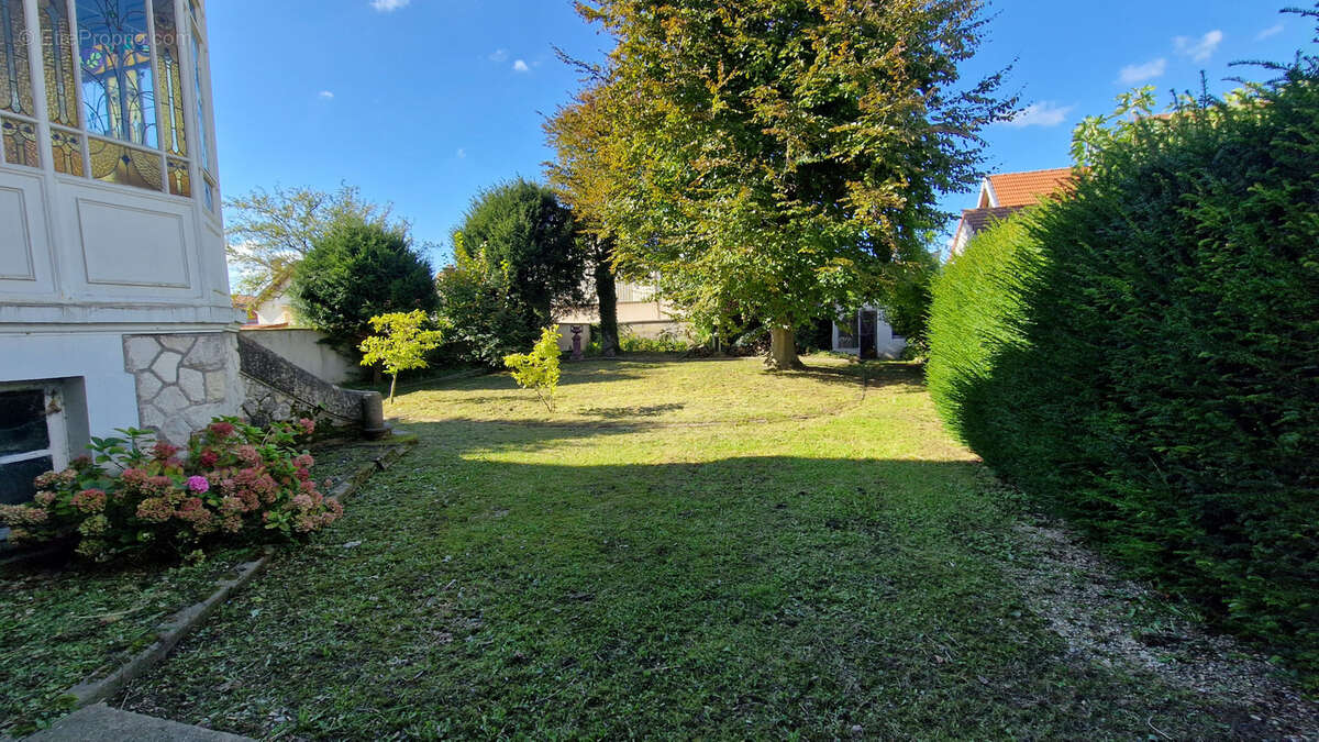 Maison à COMMERCY
