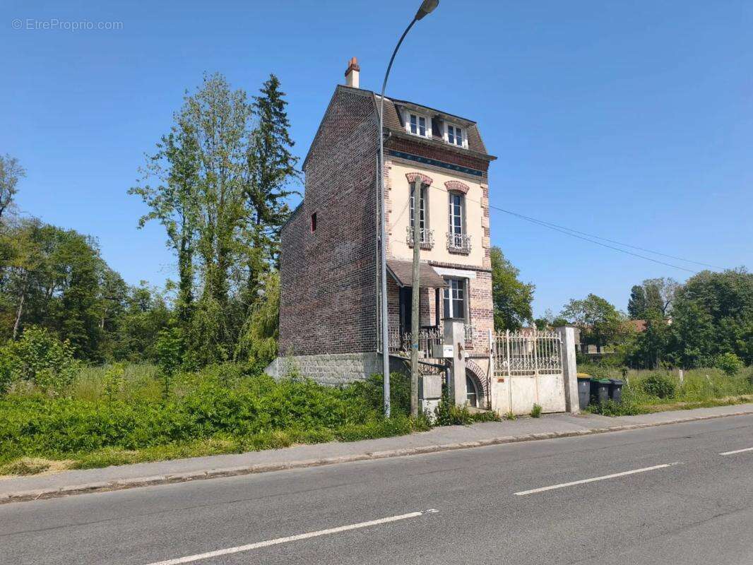 Maison à VALMONDOIS