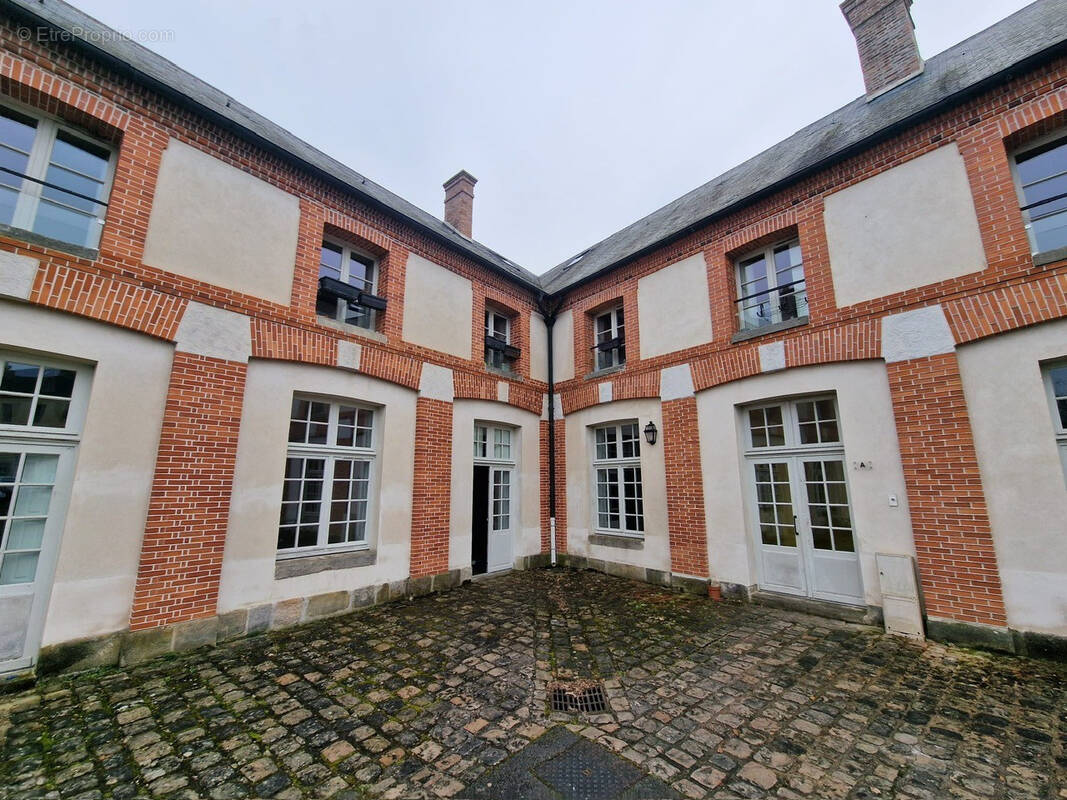 Appartement à FONTAINEBLEAU