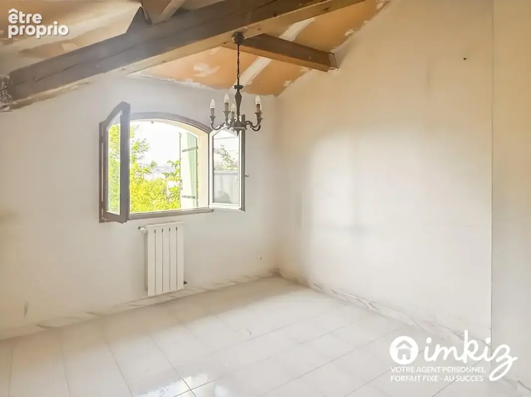 Spacieuse villa familiale avec piscine et garage - photo 12