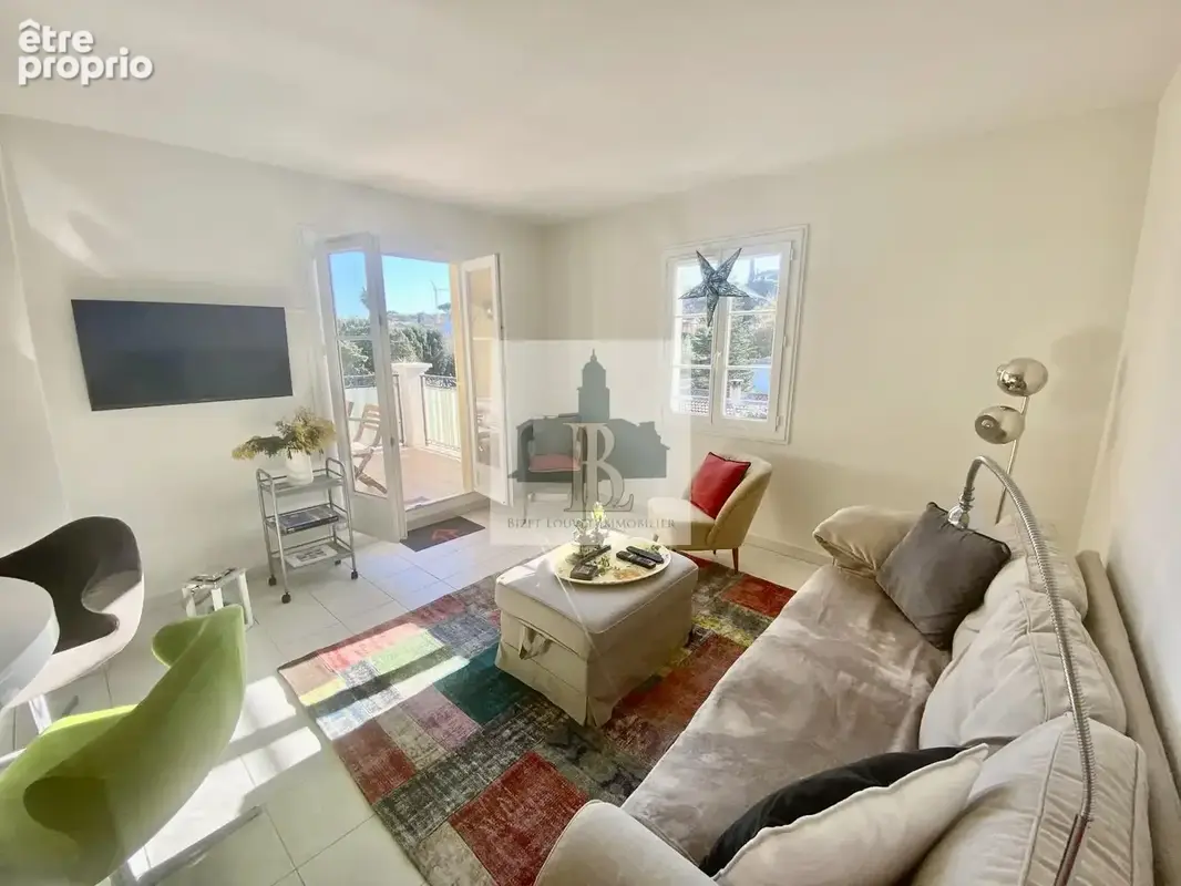 Saint-Tropez, appartement 2 chambres, 2 balcons, vue dégagée - photo 4