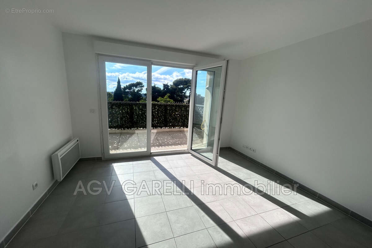 Appartement 38 m² à Toulon  - photo 2