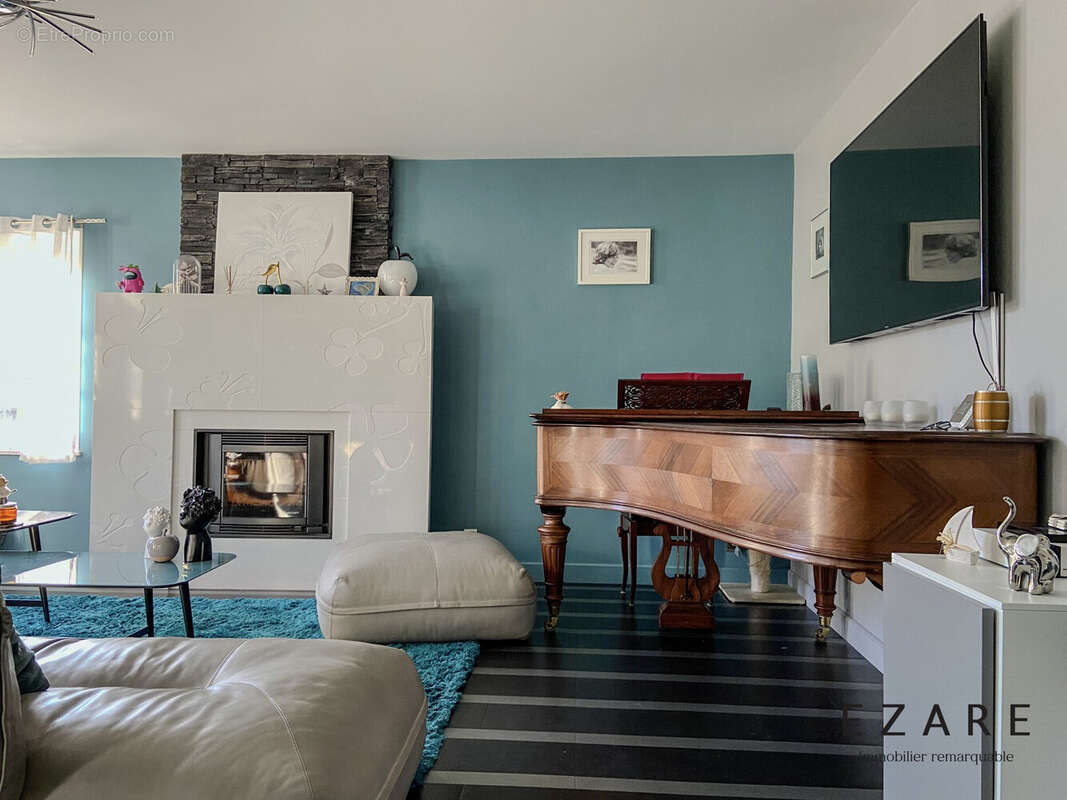 Salon - Maison à VIGNOLES