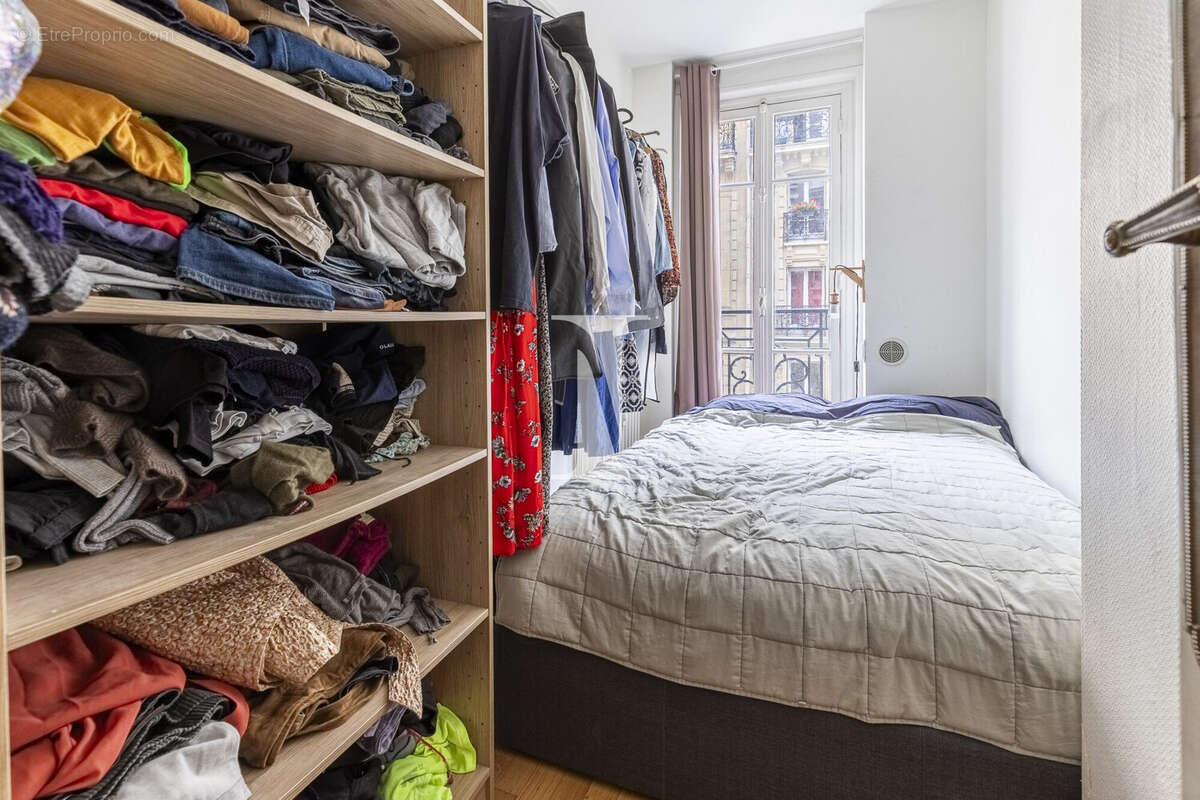 CHAMBRE - Appartement à PARIS-15E