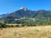 Terrain à ASPRES-LES-CORPS