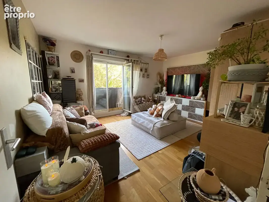 TORCY  Centre Ville - Studio 30 m² - photo 4