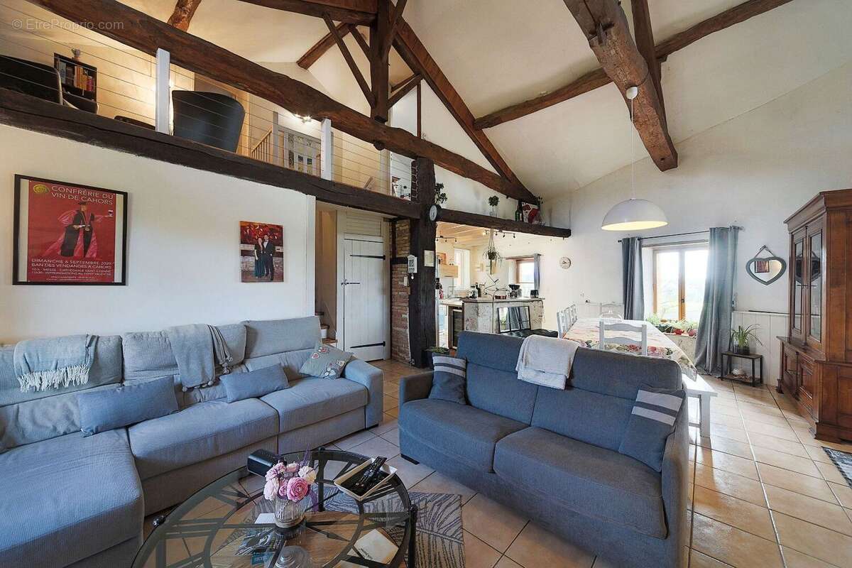 Jolie propriété de caractère à proximité de Lauzerte - Maison familiale ou double habitation sur 2 912 m² - photo 11