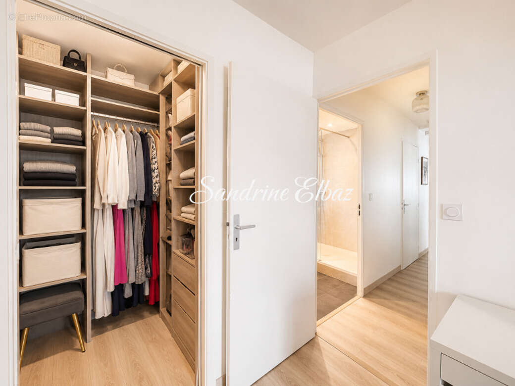 Appartement à PARIS-20E