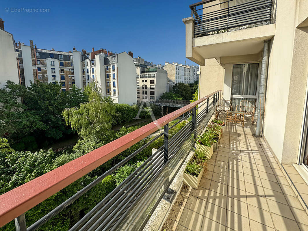 Appartement à PARIS-12E