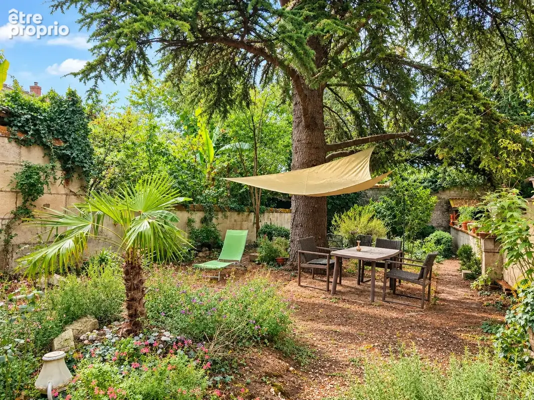 Maison familiale avec jardin , centre ville Cognac - photo 2