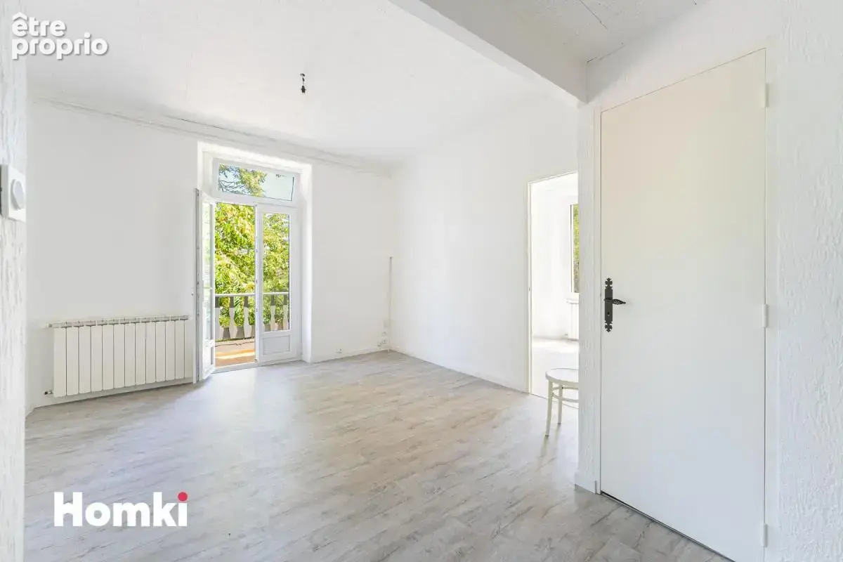 Appartement T3 de 53 m² à Marseille 13008, Chemin des Goudes - photo 2