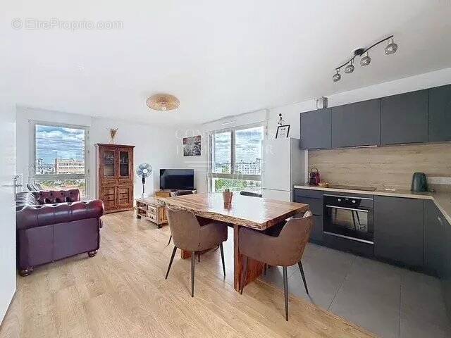 Photo Appartement à Aubervilliers au prix de 520 000€