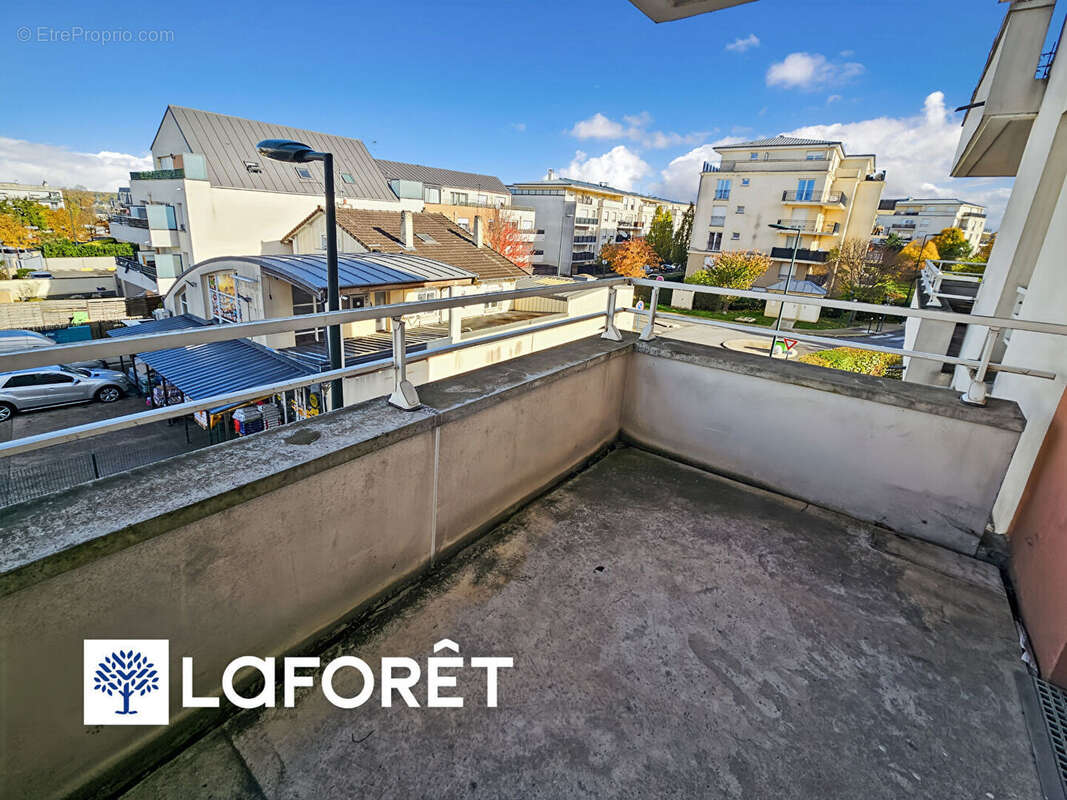 Appartement à CORBEIL-ESSONNES