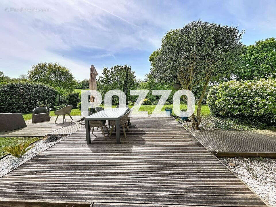 Maison contemporaine 198 m² -5 chambres -Vue Golf -Terrain 1400 m²-Saint-Lô - photo 13
