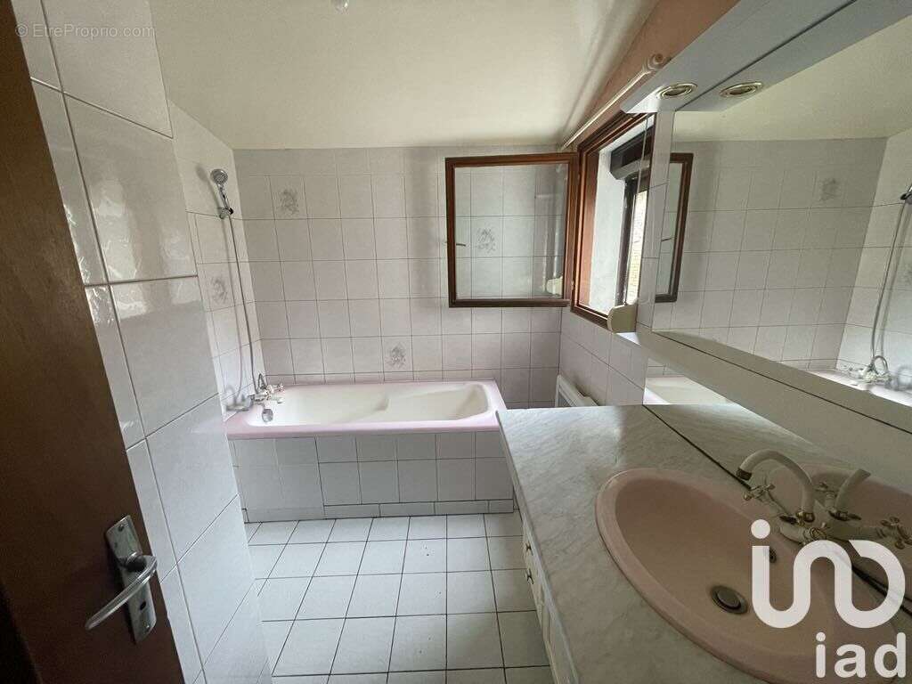 Photo 5 - Maison à CHEVILLON