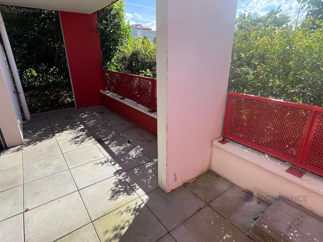 Appartement à MEYZIEU