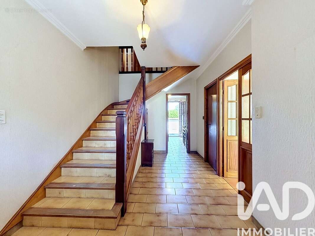 Maison 125 m² à Pezenas  - photo 2