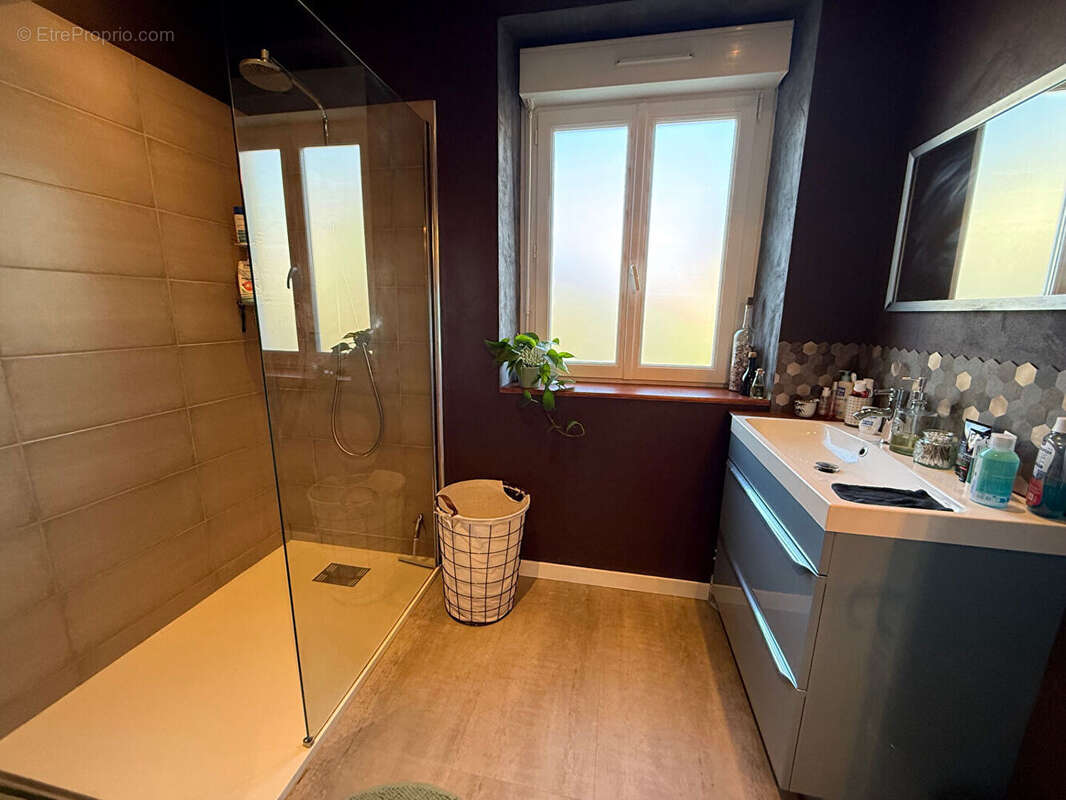 Maison à PLONEOUR-LANVERN