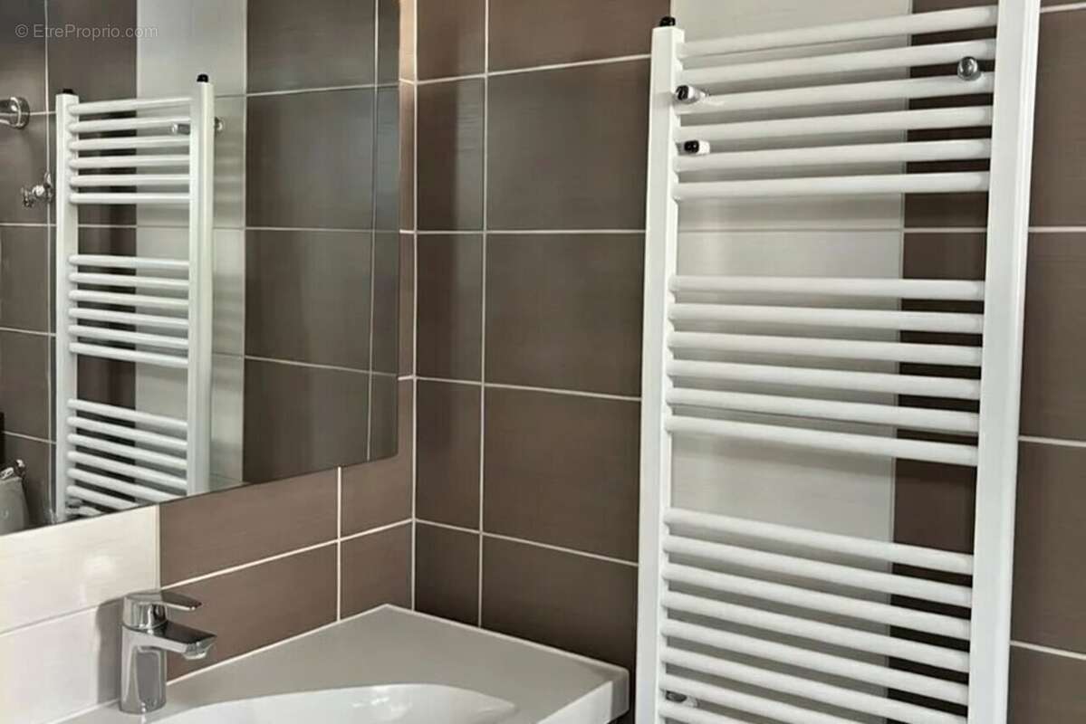 Maison à SAINT-MAUR-DES-FOSSES