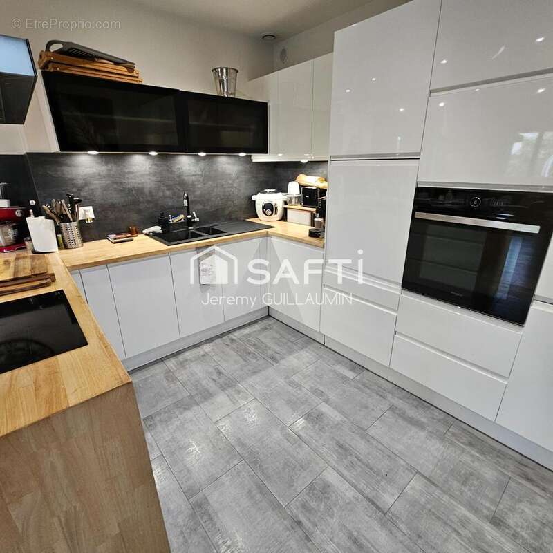 Photo 4 - Maison à CUSSET