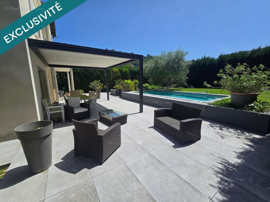Maison 215 m² à Vienne  - photo 3