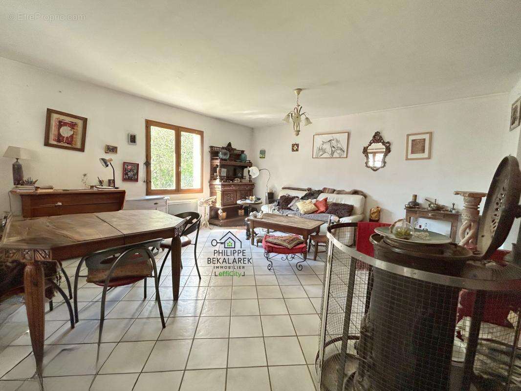 Maison à CHATEAU-ARNOUX-SAINT-AUBAN
